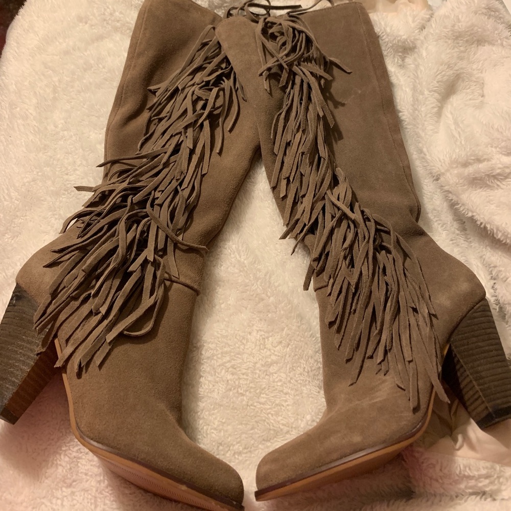 NWT Steve Madden Knee Fringe Boots- Taupe Suede
